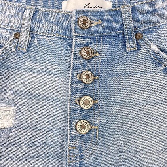 Kancan Lorraine Ultra high Rise Distressed Buttonfly Denim Shorts. Size Medium. - Picture 6 of 13